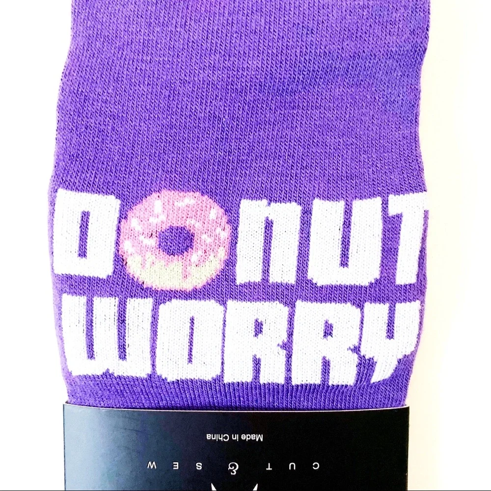Donut Worry Marc Ecko Crew Socks Mens Purple Pink Donuts Fun Funny Novelty Gift